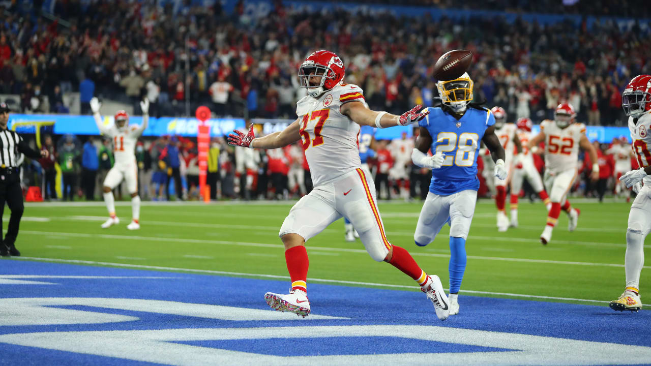 Kelce's OT touchdown gives Chiefs 34-28 win over Chargers