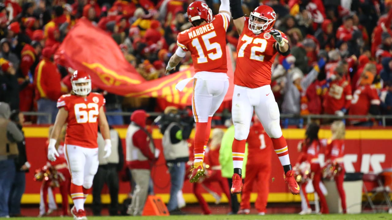 Chiefs' Patrick Mahomes sets the NFL record for the fastest to reach 200 TD  passes - The San Diego Union-Tribune