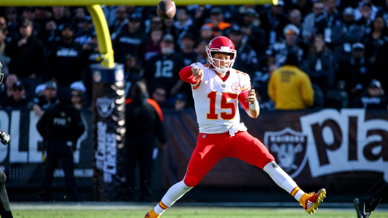 Kansas City Chiefs quarterback Patrick Mahomes (15) scrambles during an NFL  football game against the Washington Football Team, Sunday, Oct. 17, 2021,  in Landover, Md. (AP Photo/Mark Tenally Stock Photo - Alamy