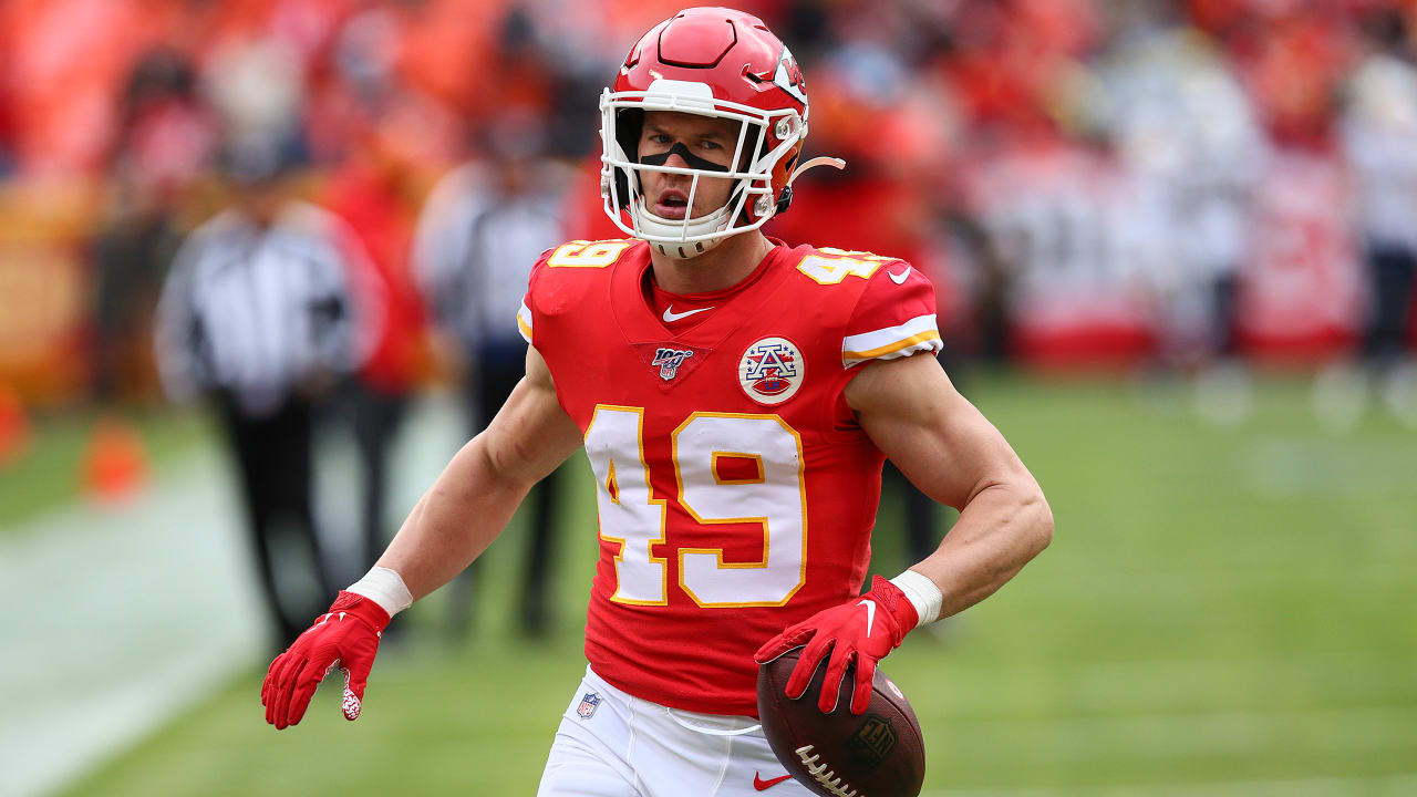 Kansas City Chiefs defensive back Daniel Sorensen returns an  Kansas  city chiefs football, Kansas city chiefs, Nfl kansas city chiefs