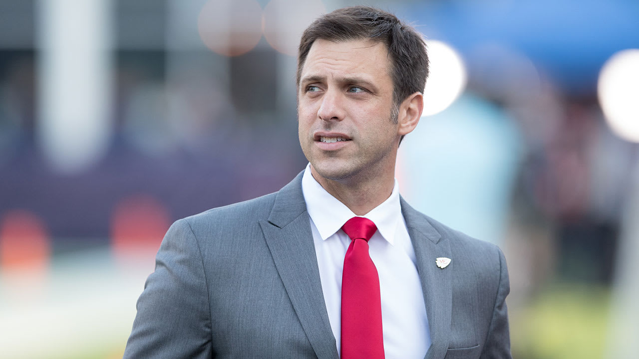 Kansas City Chiefs GM Brett Veach looks bad after Monday's news