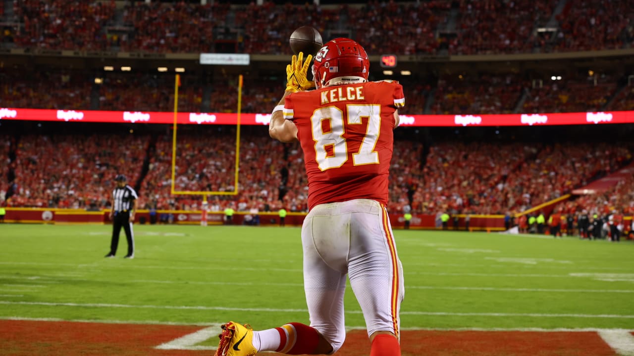 Kansas City Chiefs Tie the Game on Travis Kelce's Touchdown