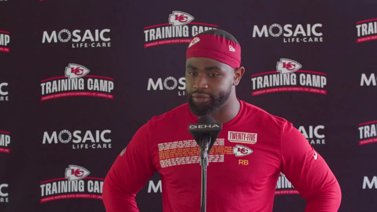 Mic'd-up Clyde Edwards-Helaire talks barbecue at Chiefs camp