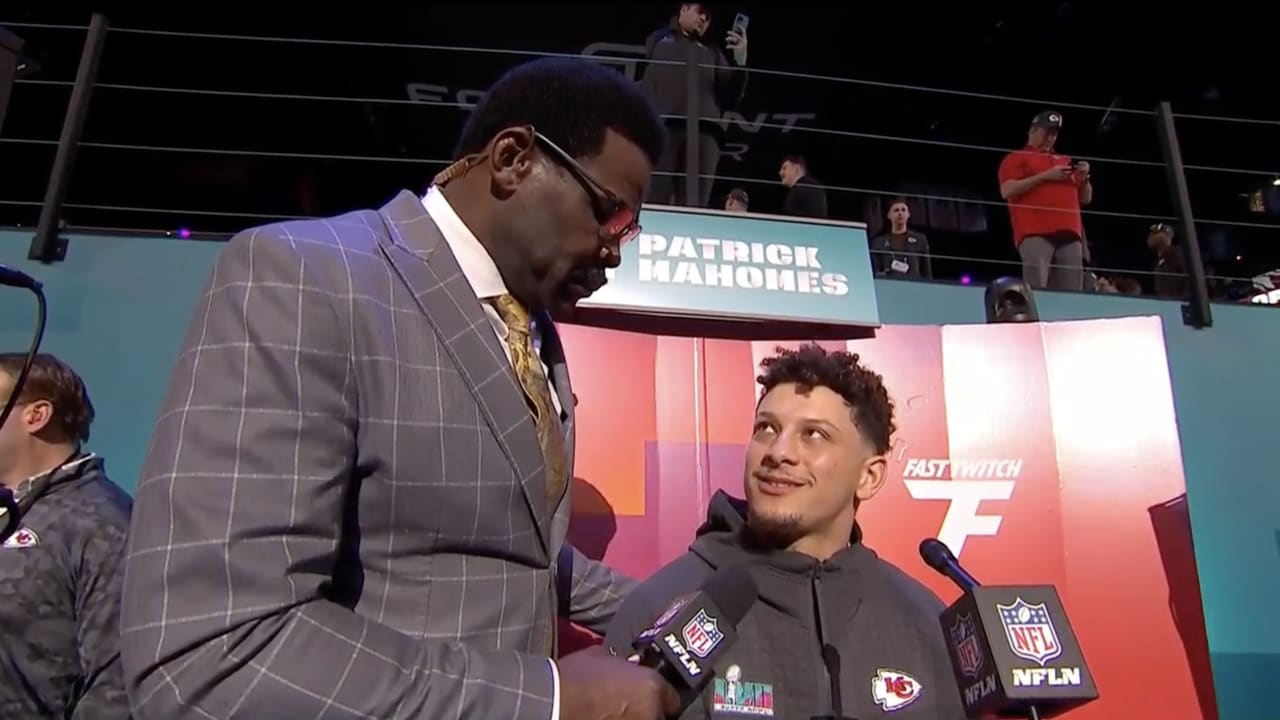 Michael Irvin'S Exclusive Interview With Patrick Mahomes | Super Bowl Lvii Opening Night