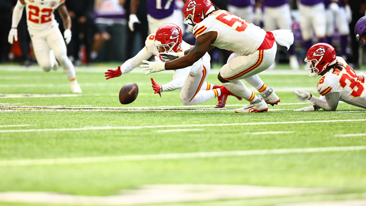 NFL Super Bowl 2023: Jerick McKinnon refuses to score touchdown, seals win  with game-winning slide, Kansas City Chiefs def Philadelphia Eagles