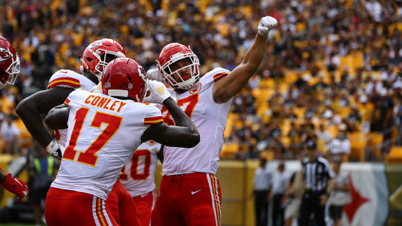 Chiefs’ Receiving Corps Ranked as the Best in the League by