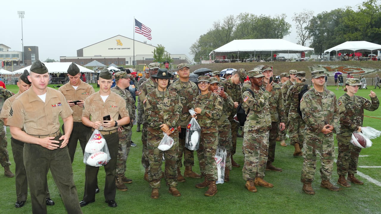 DVIDS - Images - Kansas City Chiefs award football to Soldier of