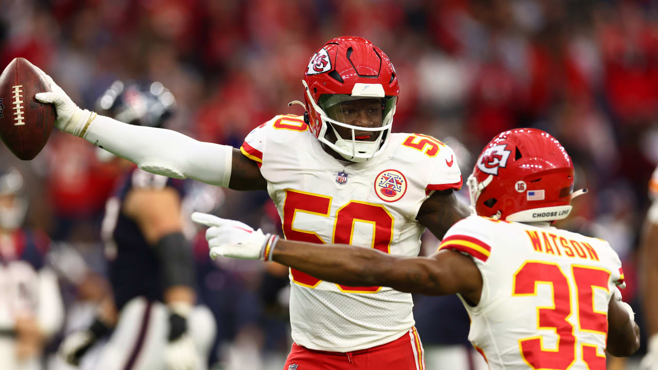 WATCH: Chiefs DB Trent McDuffie forces fumble vs. Lions