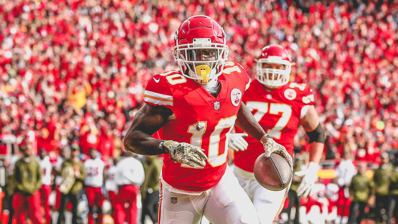 Chiefs capsule: Tyreek Hill is KC's playmaker as playoffs begin