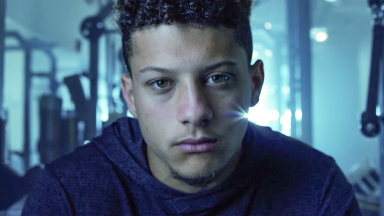 The Story Behind Patrick Mahomes Iconic Hairstyle AKA 'The Mahomes' -  EssentiallySports