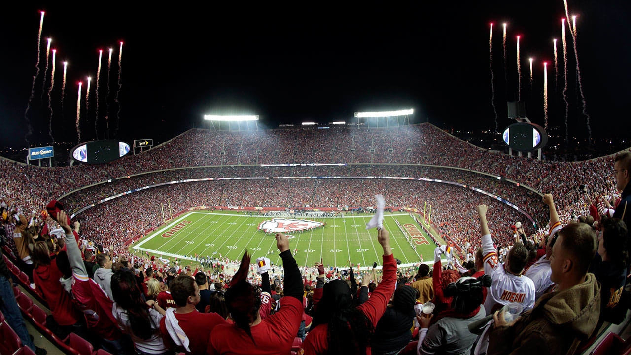 How loud is Arrowhead Stadium? Details on record-breaking decibel level at  Chiefs' GEHA Field