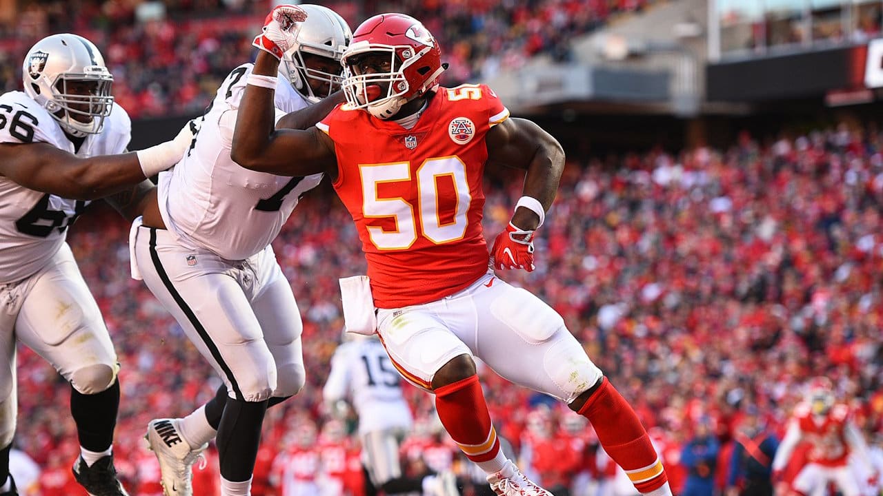 Photo Gallery: Chiefs vs. Raiders Game Action