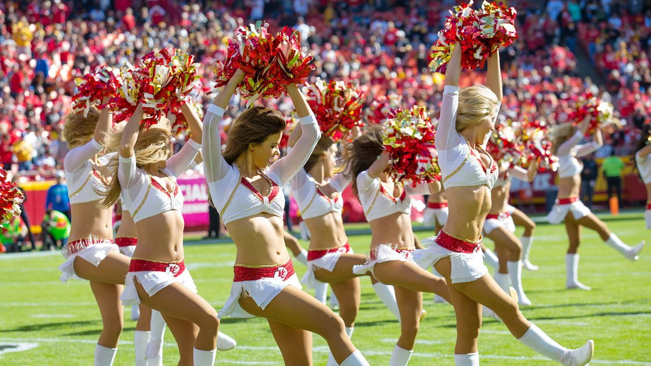 Photo Gallery Chiefs Cheerleaders Game Day 