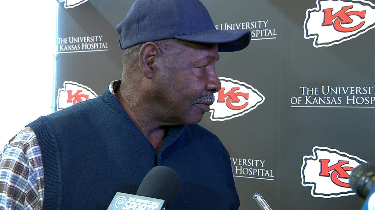 Kansas City Chiefs DBs coach Emmitt Thomas lauds Marcus Peters - ESPN - Kansas  City Chiefs Blog- ESPN