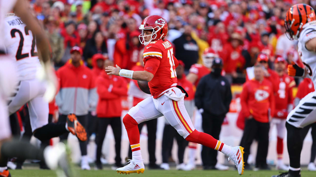 Every Completion From Patrick Mahomes' Near-Perfect First Half | Chiefs ...