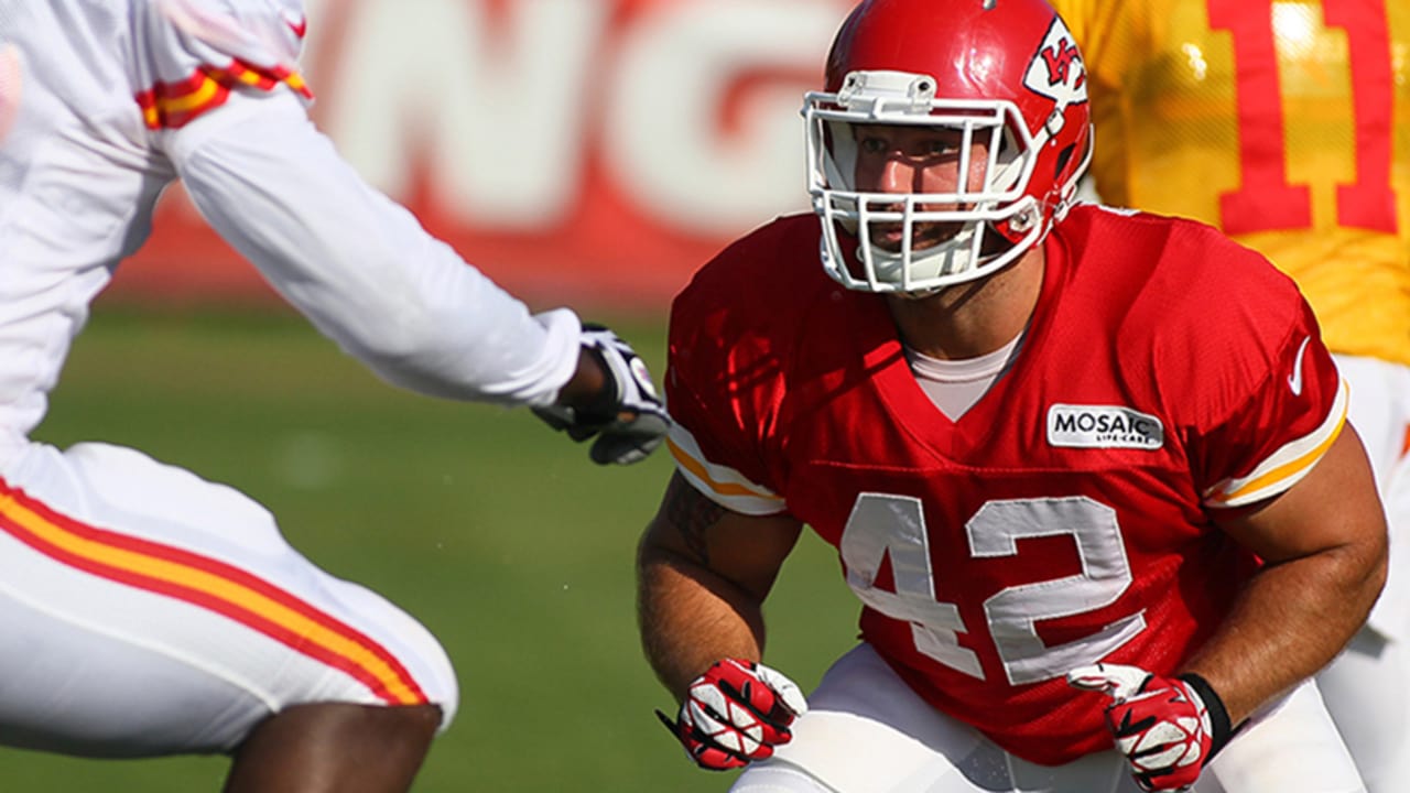 Chiefs' Running Back Anthony Sherman Has Some Fans In North Attleboro 