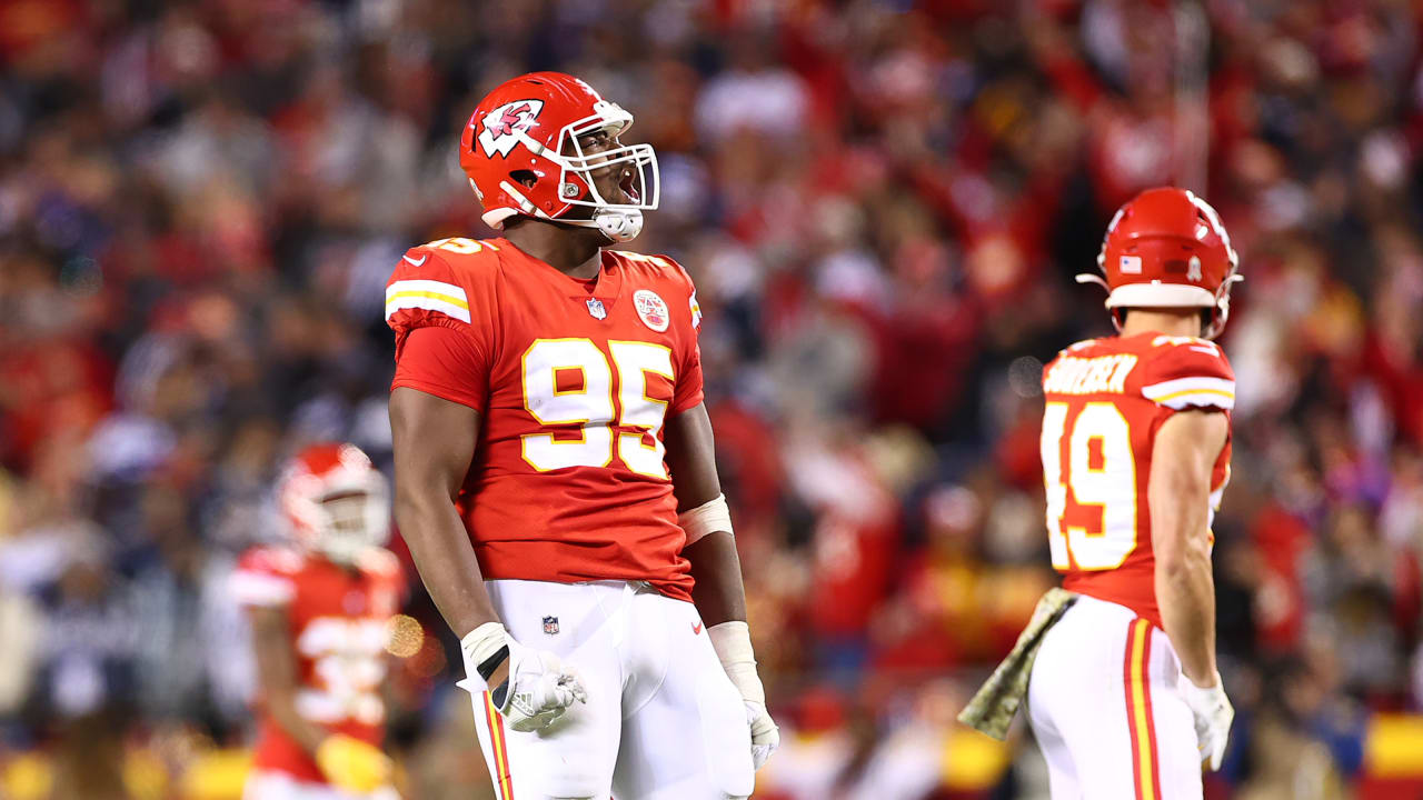 Chris Jones Shines in the Chiefs 19-9 Victory over the Cowboys