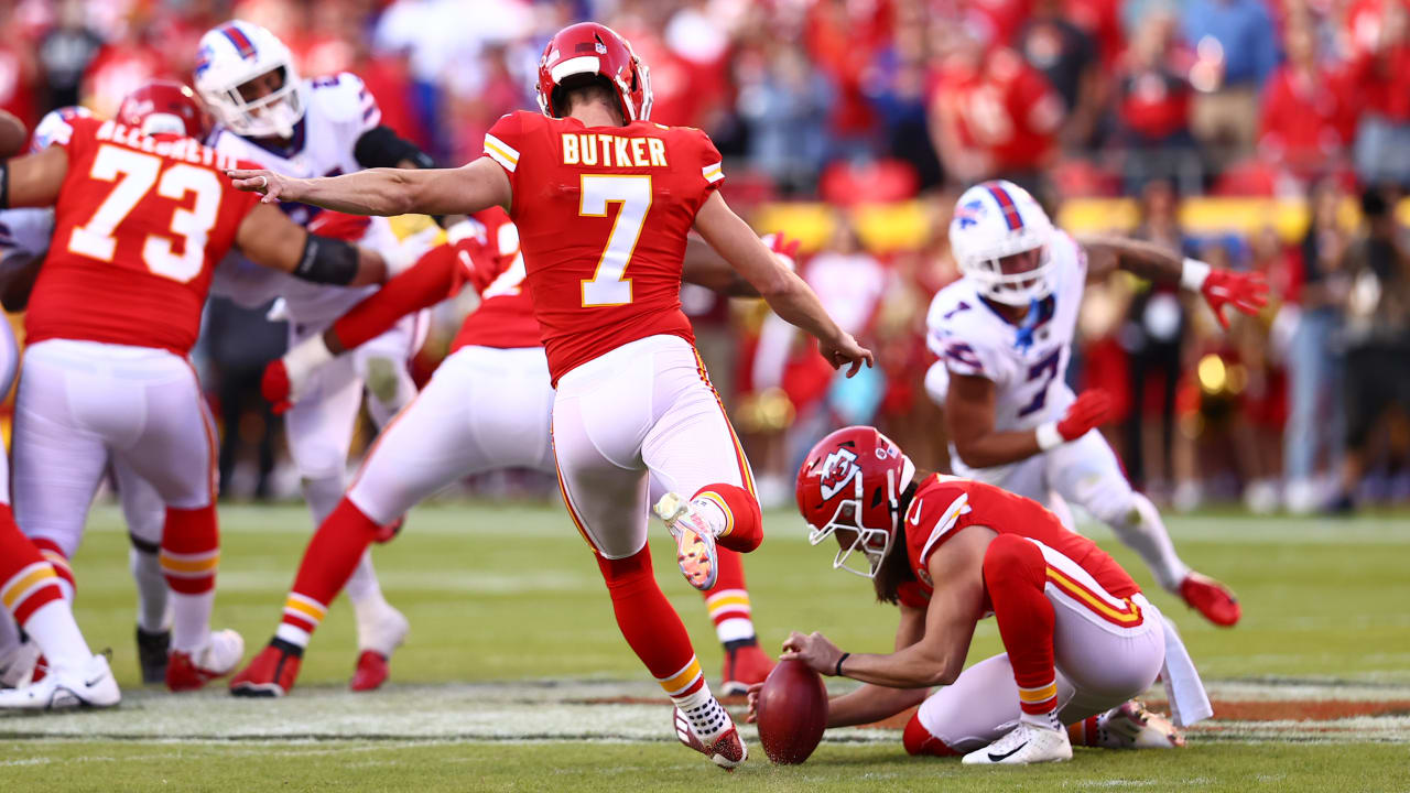 Patrick Mahomes goes 'Grim Reaper' as Kansas City Chiefs defeat the Buffalo  Bills in epic back-and-forth overtime battle - KESQ