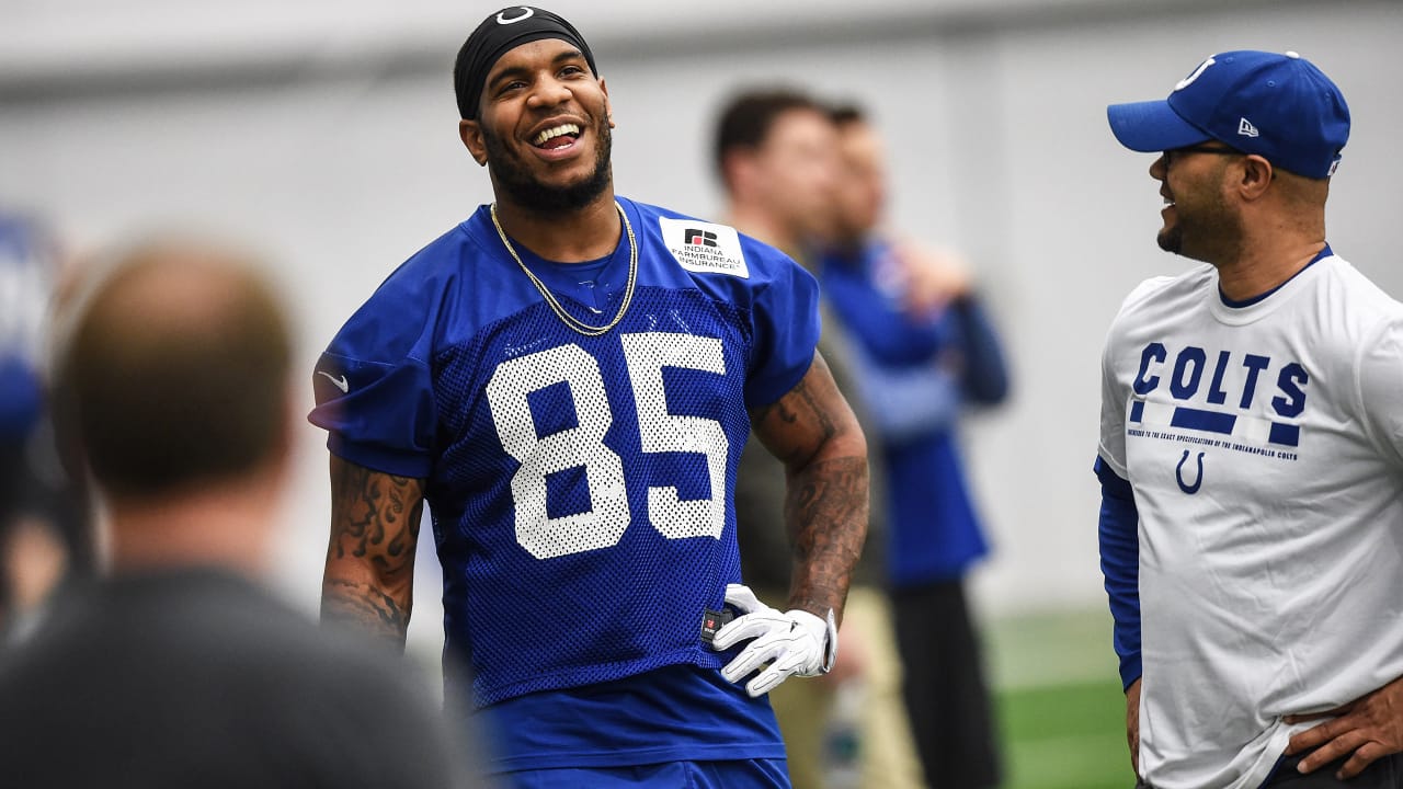 Released by Detroit Lions, Eric Ebron signs with Indianapolis Colts