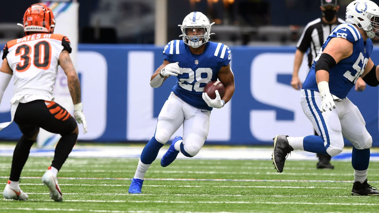 Can't-Miss Play: Indianapolis Colts cornerback Darius Rush locates