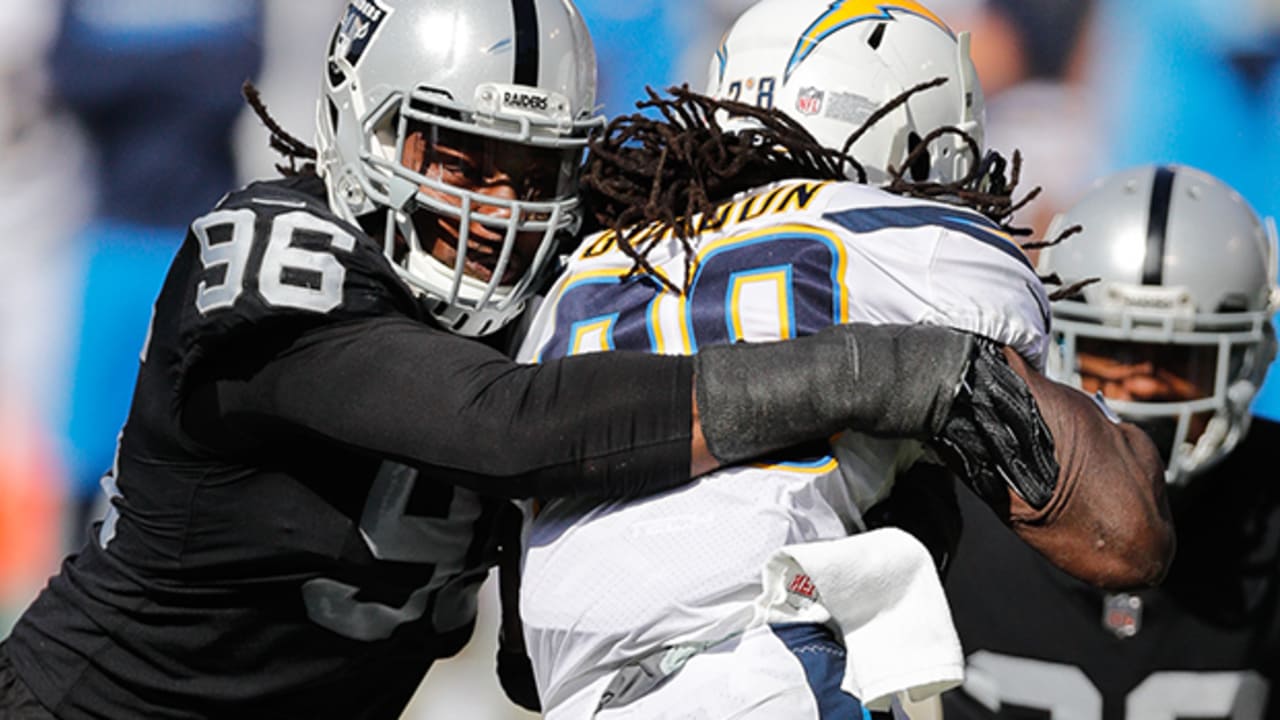 Colts Sign Free Agent Defensive End Denico Autry