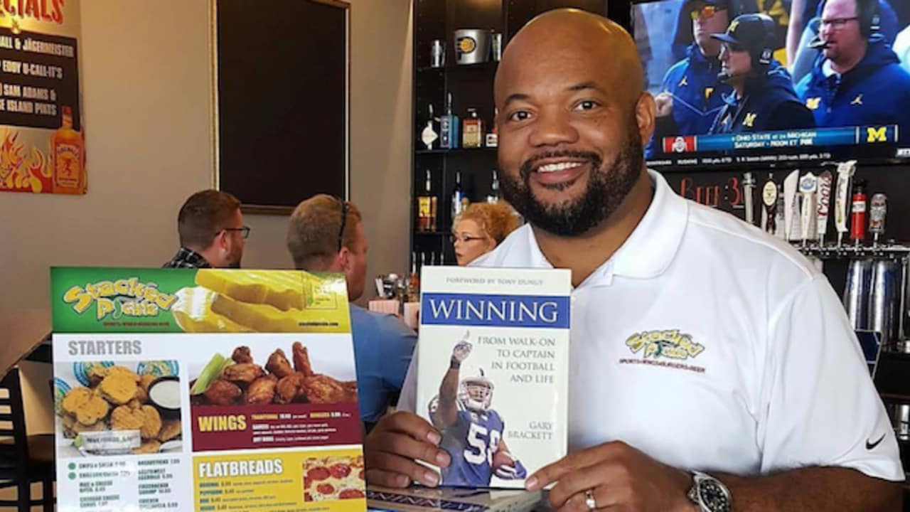 Former NFL Player Gary Brackett Is Selling Super Bowl Ring After