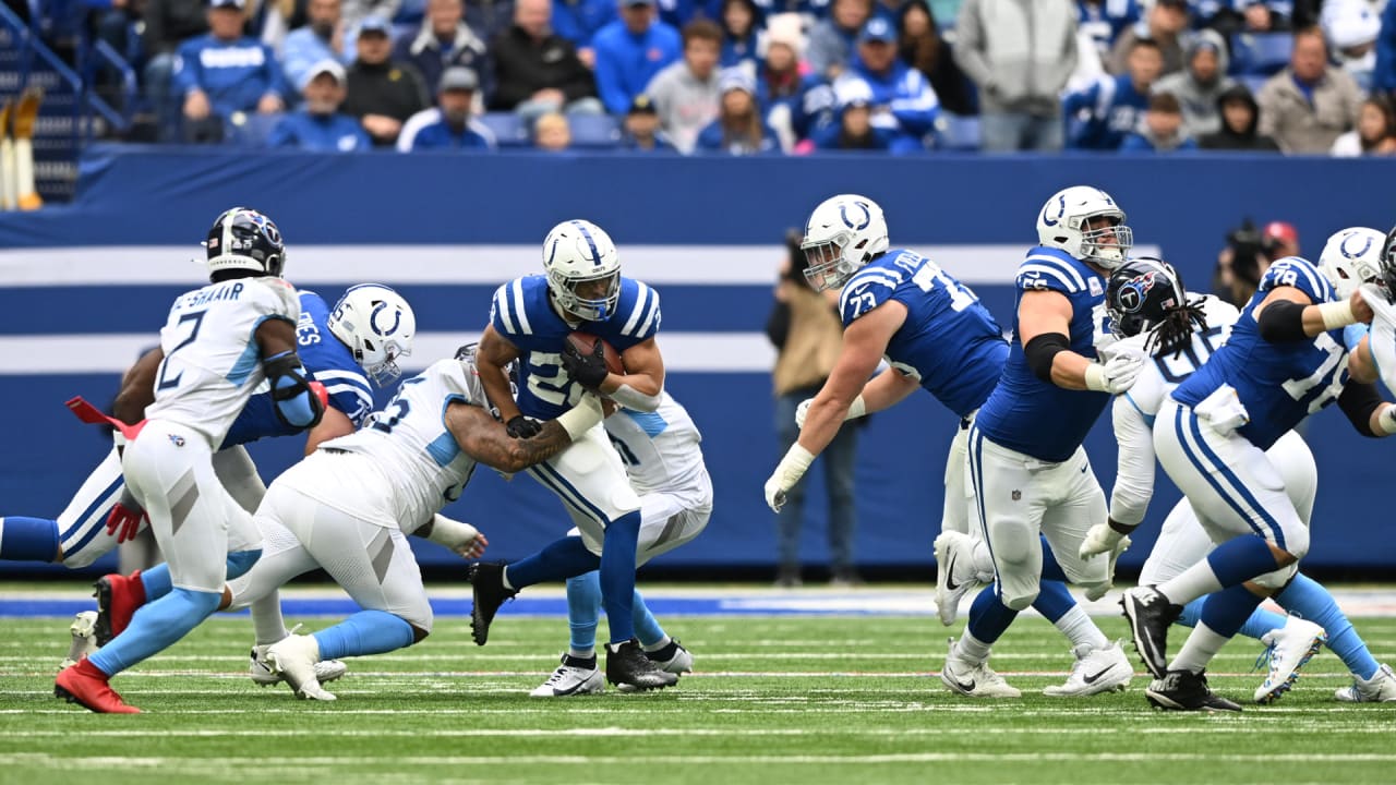 How Jonathan Taylor's Contract Talks With the Indianapolis Colts Could Play  Out