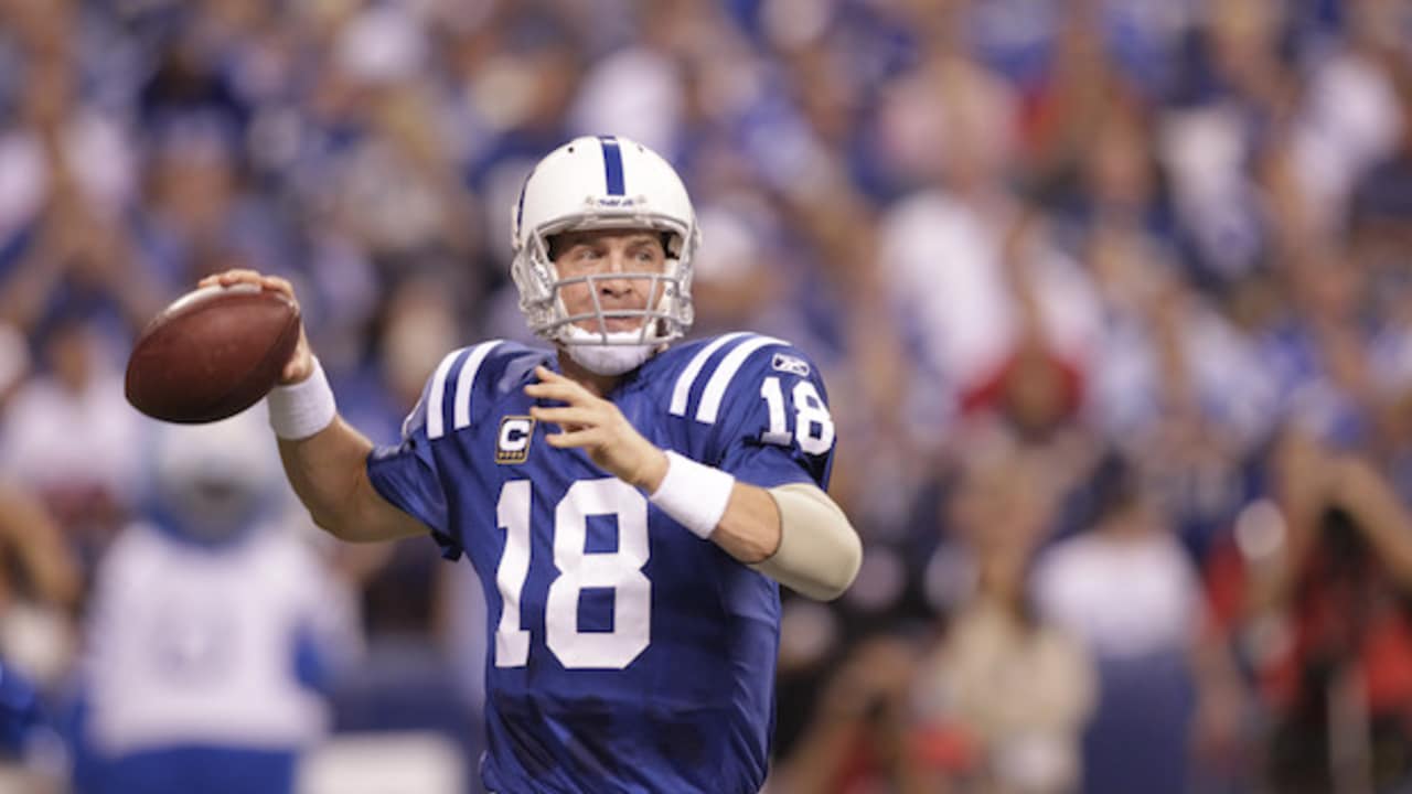 Peyton Manning To Join Elite List Of NFL Statues