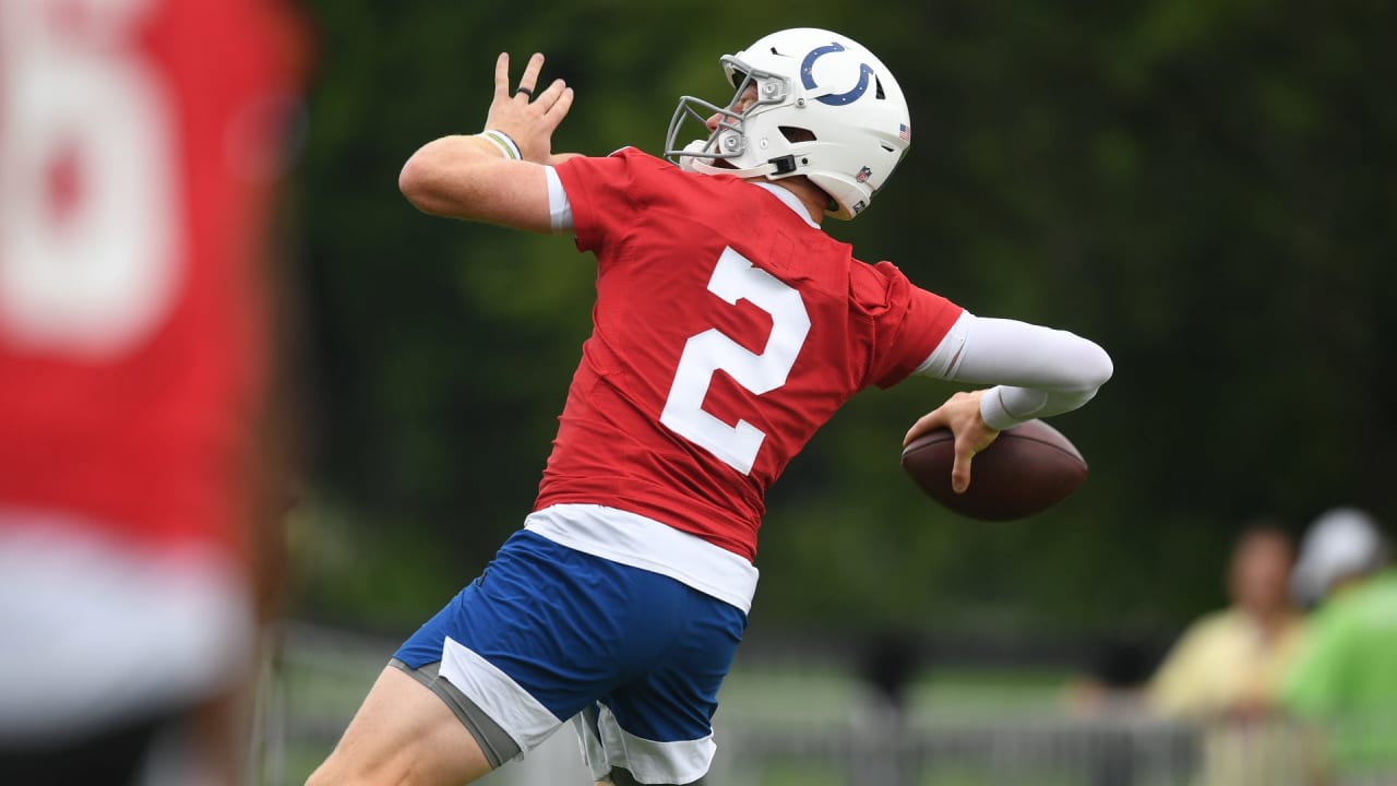 Injuries keep Wentz, Kelly out of Indianapolis Colts' 3rd practice