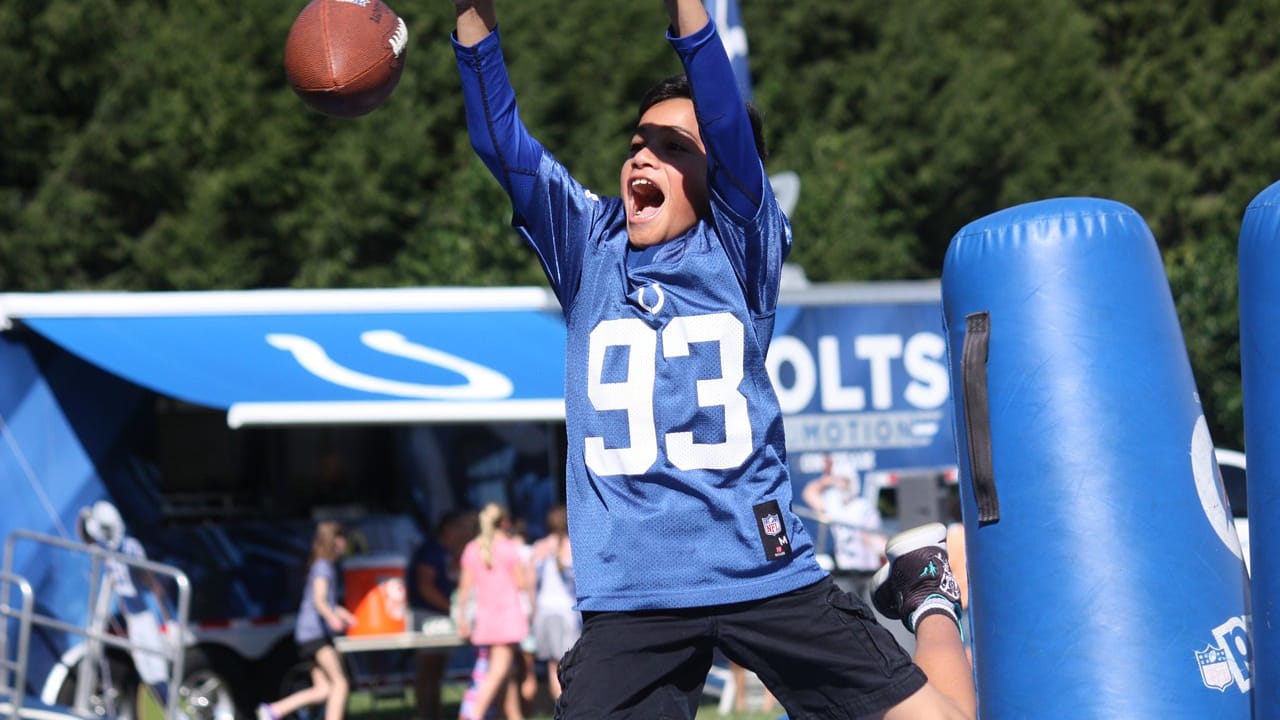 Big Blue Football Camp: Wea Ridge Elementary