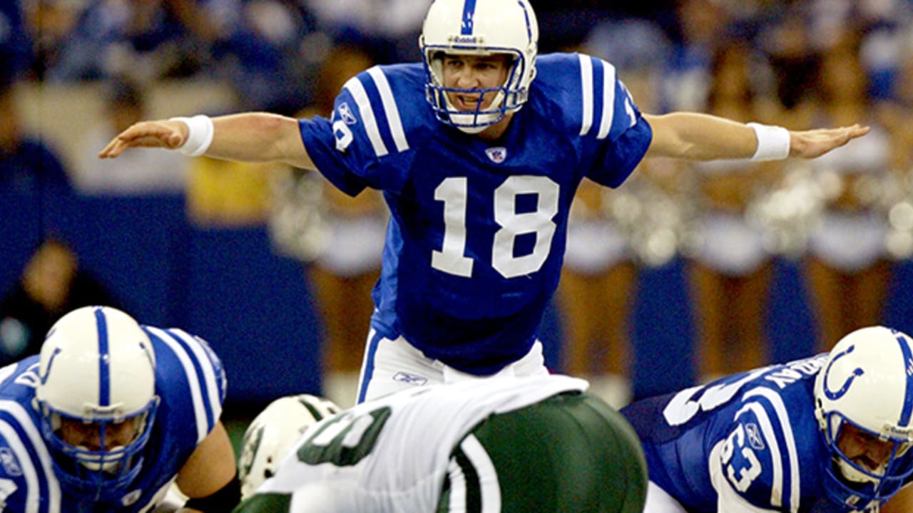 Why did Peyton Manning always yell Omaha? 