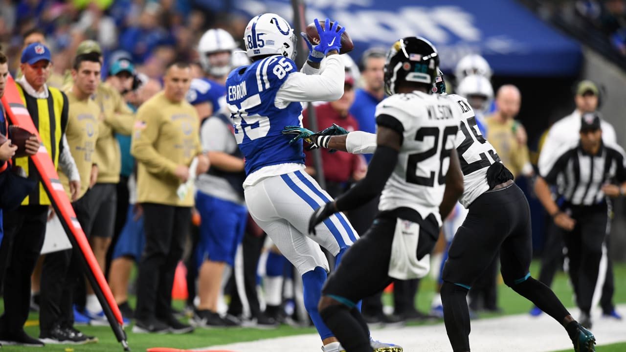 HIGHLIGHT | Eric Ebron Gets Both Feet Down For Sideline Catch