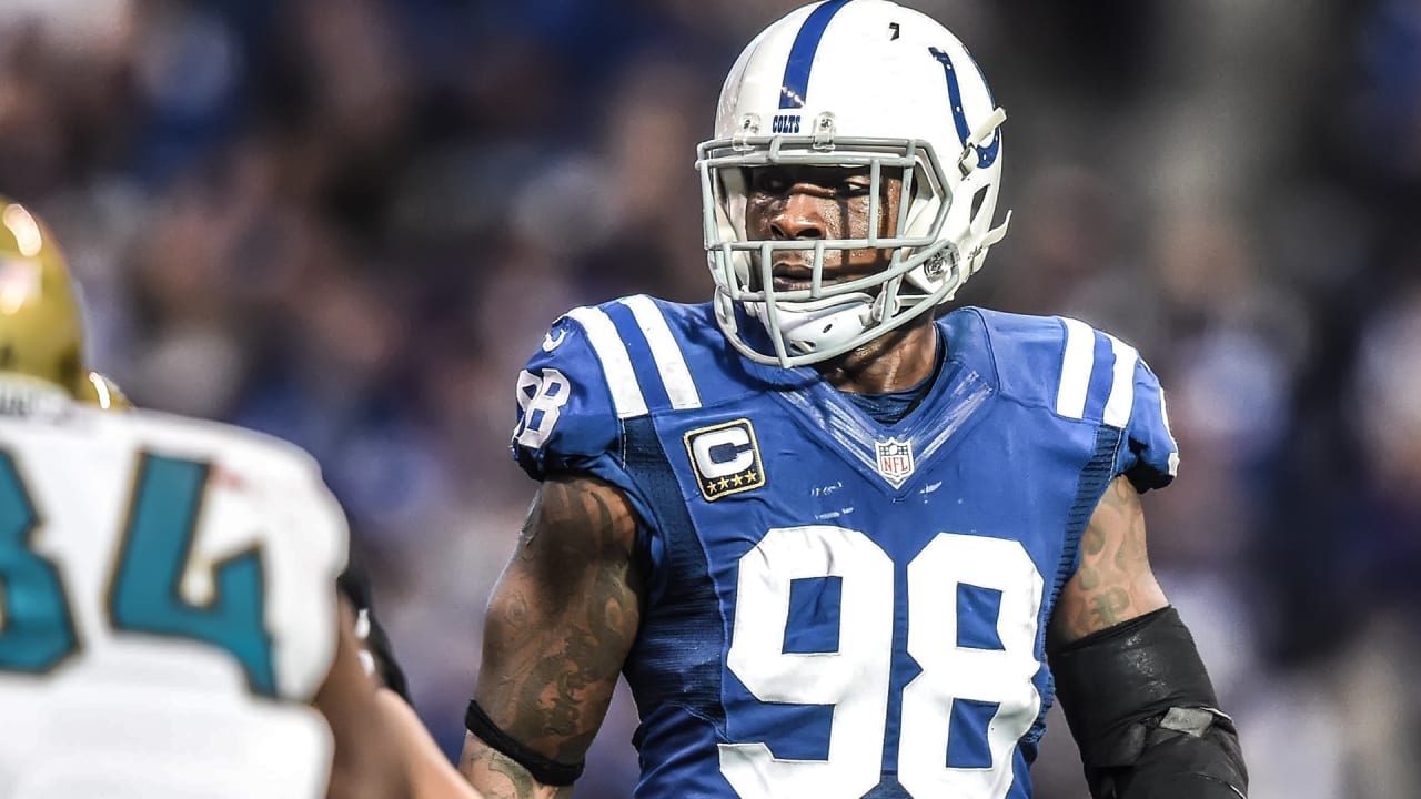 Robert Mathis Discusses Ring of Honor Induction on Colts Reunion