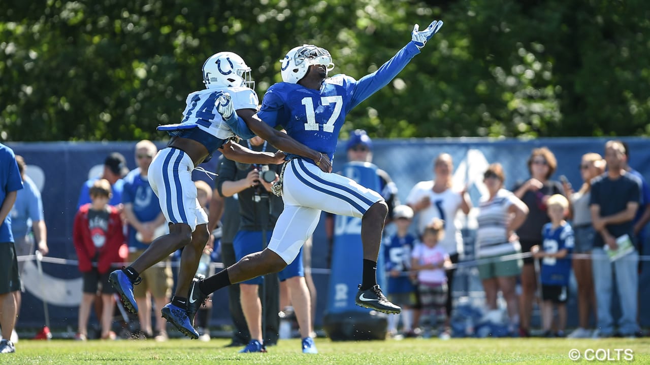 Colts Training Camp Day 2Raimanns Huge Day Contract Talks At Standstill - ayl6qrr