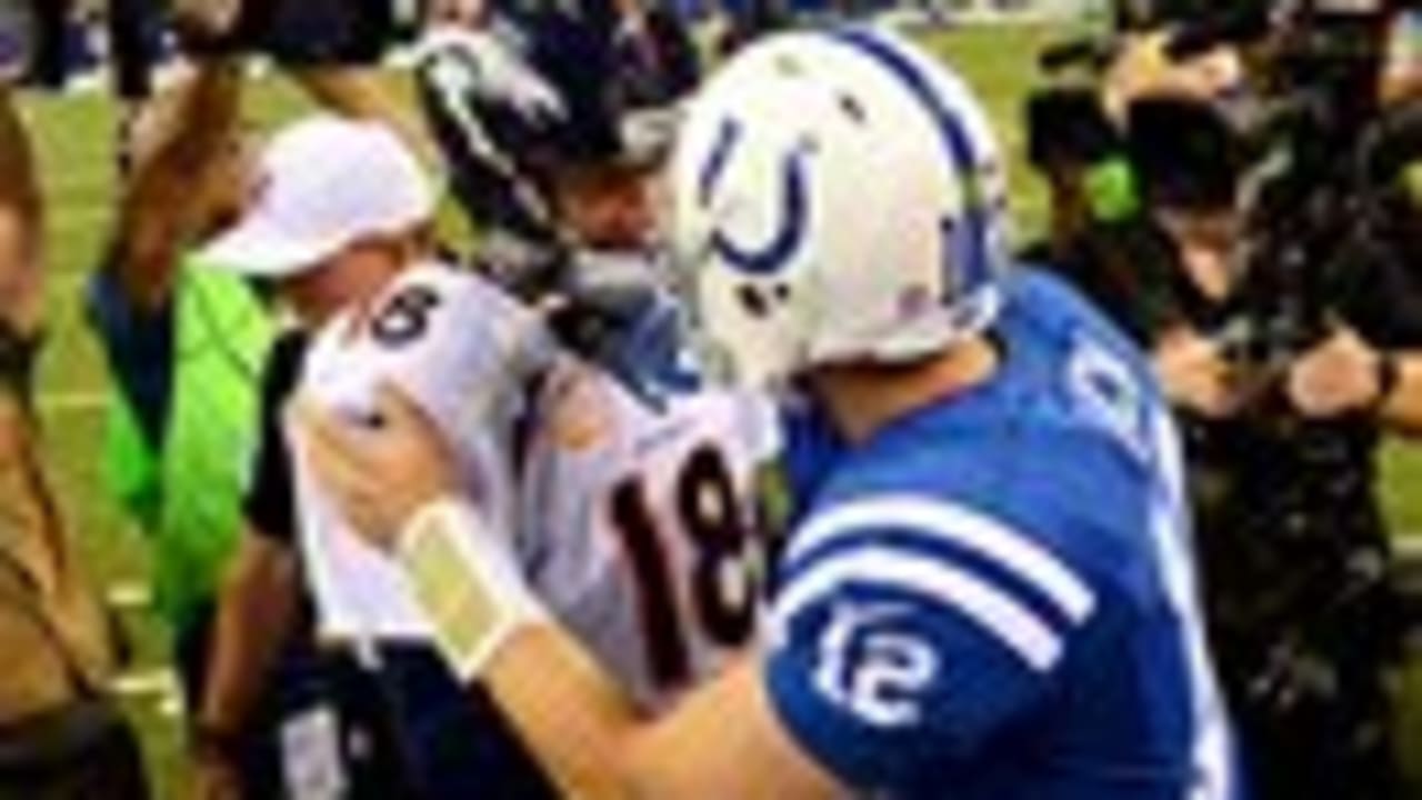 Peyton Manning Catches Up With Andrew Luck Before Sunday's Colts Win