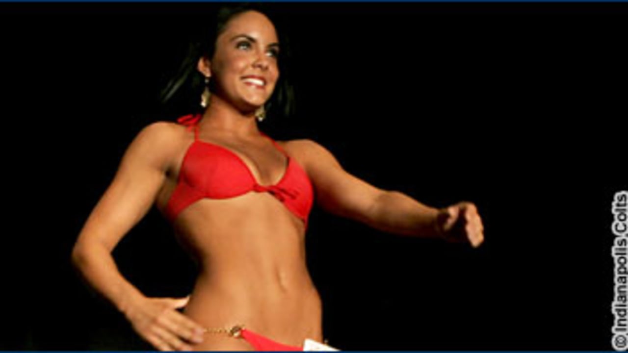 Cheerleader of the Week: Jocelyn - Sports Illustrated