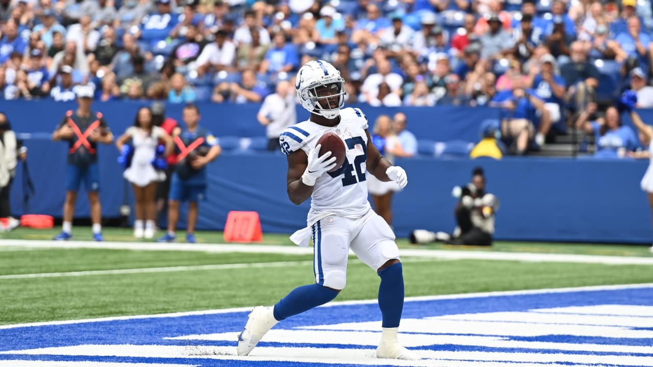 Can't-Miss Play: Indianapolis Colts quarterback Anthony Richardson floors  gas pedal on 18-yard TD via QB draw