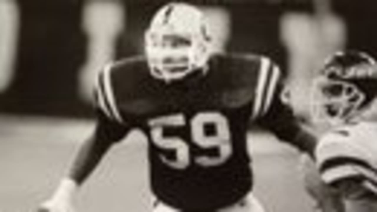 The Gridiron Uniform Database: Willie Roaf, Hall of Famer