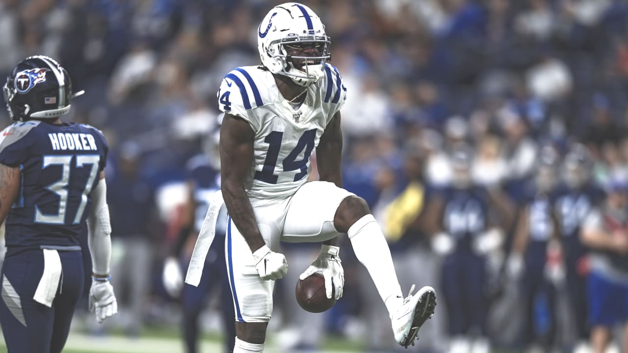 Report: Colts 'strongly considering' hiring Reggie Wayne as WRs coach