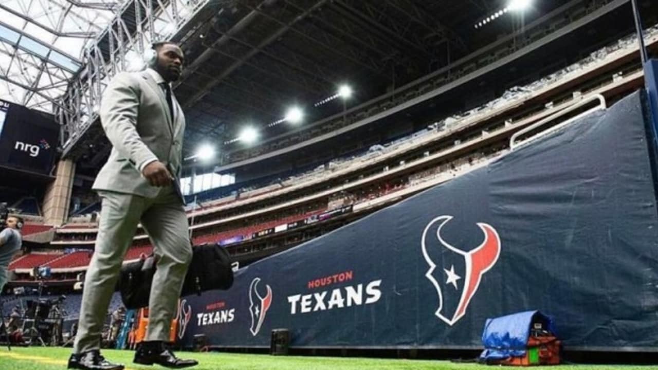 Robert Turbin Is In The Fashion Game