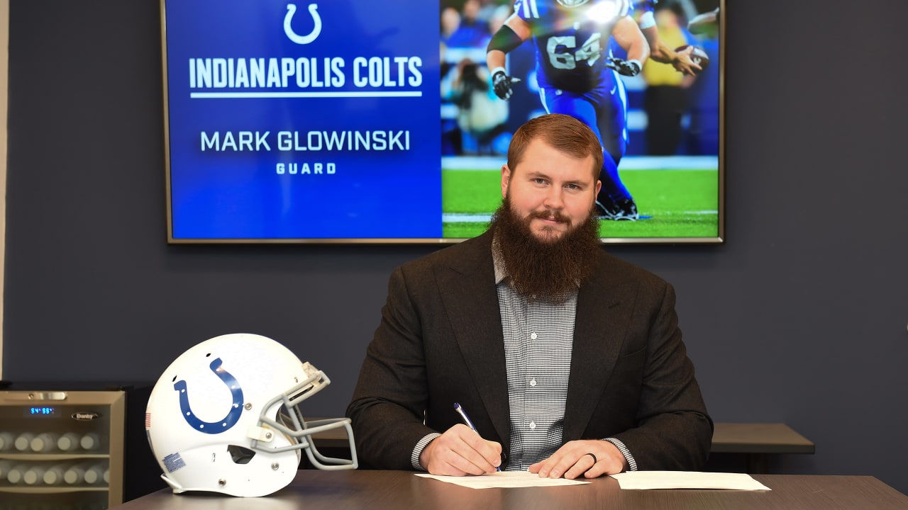 Colts Sign Guard Mark Glowinski To Contract Extension