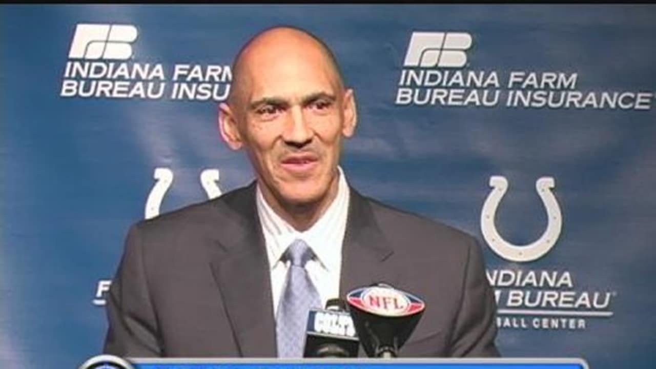 Former Colts receptionist reunited with Coach Tony Dungy at Villages  book-signing event 