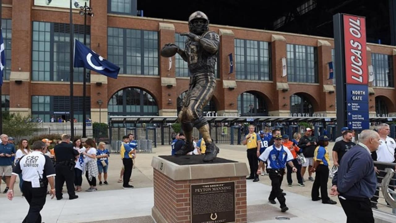 Colts to unveil Peyton Manning statue, retire jersey, induct him