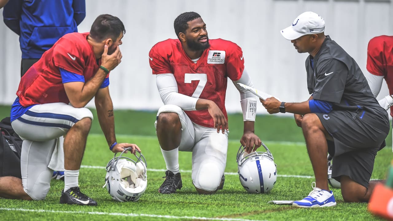 Take a look at the 2020 Colts' offensive line storylines heading into  training camp