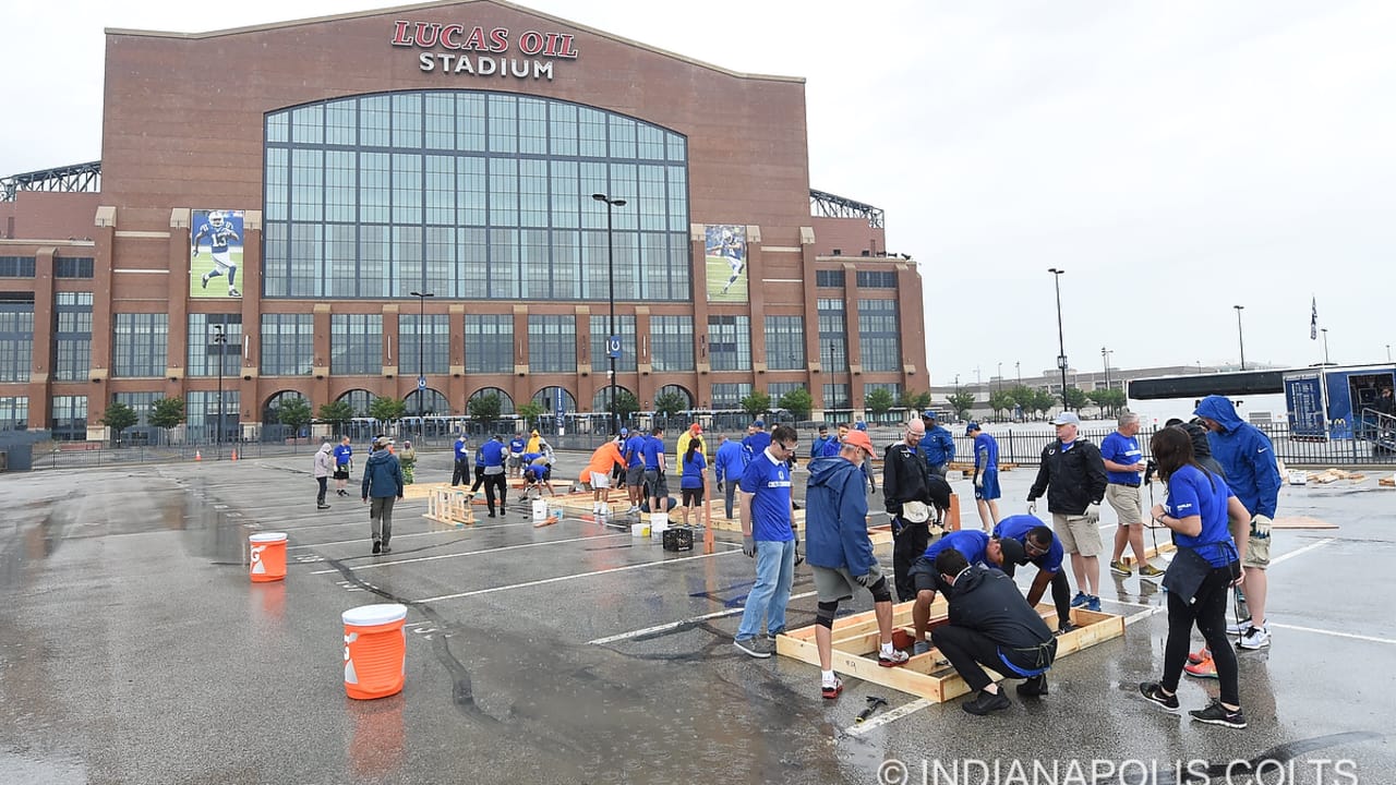 Colts Team Up With Habitat For Humanity