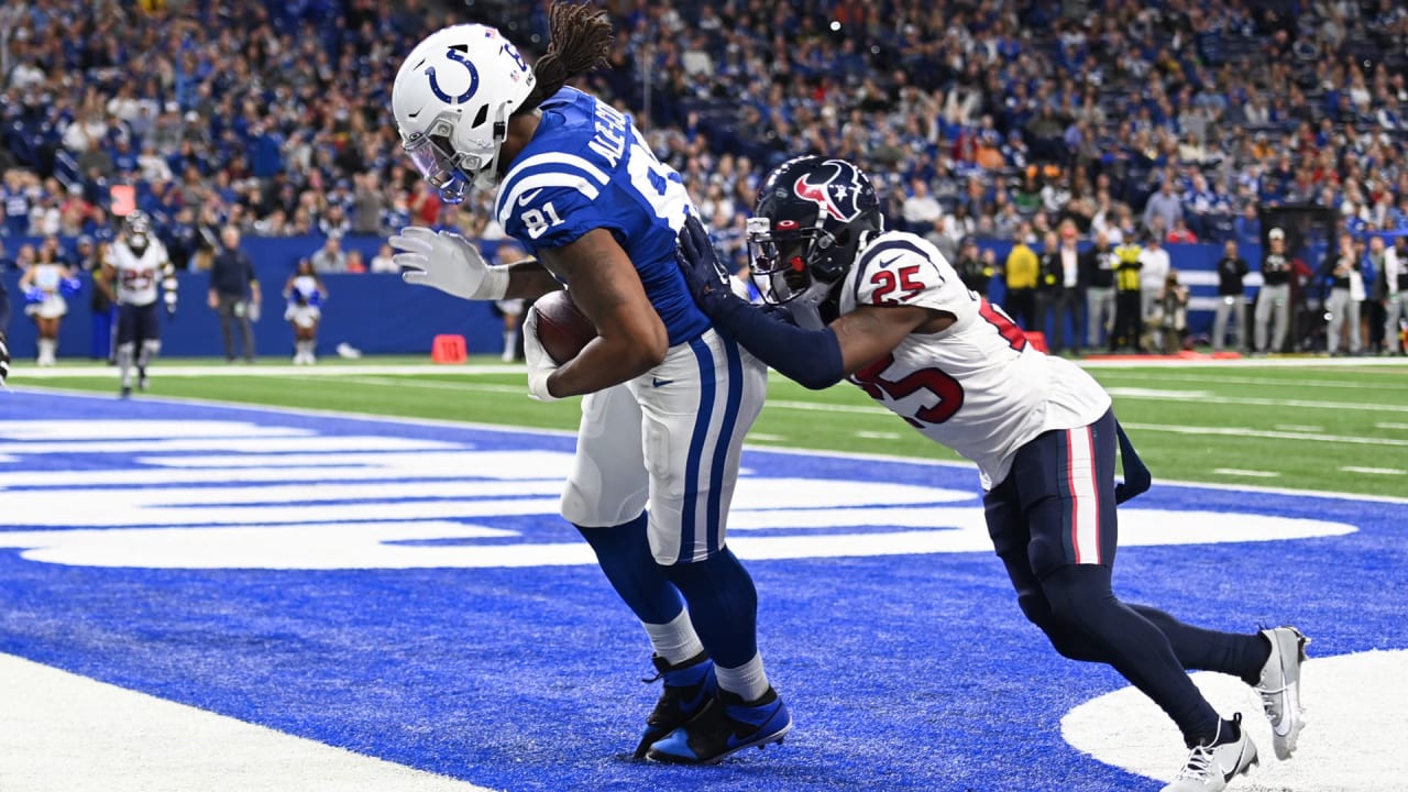 Indianapolis Colts tight end Mo Alie-Cox (81) catches a pass for a  touchdown against Oakland Raiders cornerback Gareon Conley (21) during the  first half of an NFL football game in Oakland, Calif., …