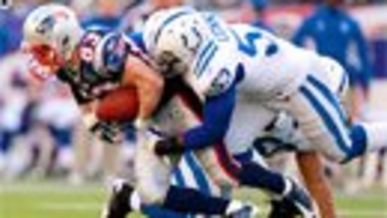 PATRIOTS: New England stops Dan Orlovsky, Colts for fourth straight win