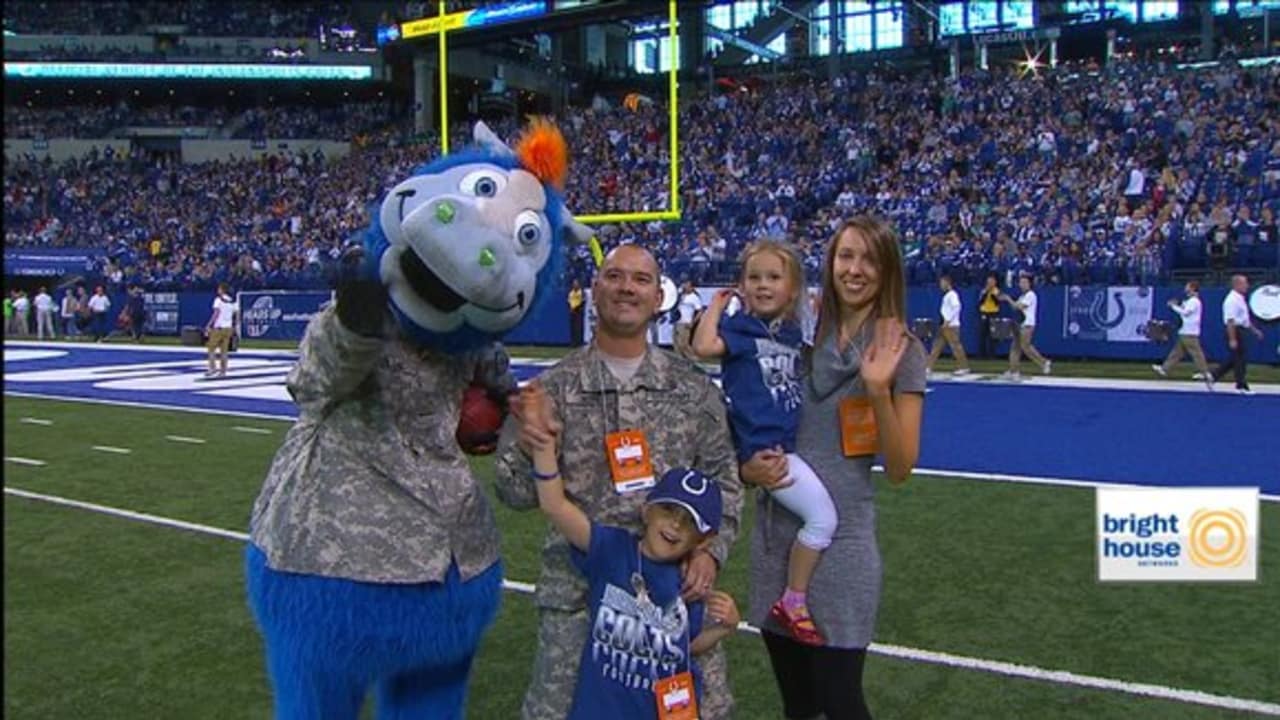 salute to service colts jersey