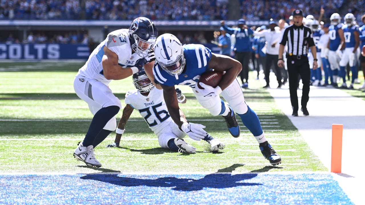 Indianapolis Colts tight end Mo Alie-Cox (81) wears an NFL Crucial Catch  logo on his helmet during the first half of an NFL football game, Thursday,  Oct. 6, 2022, in Denver. (AP