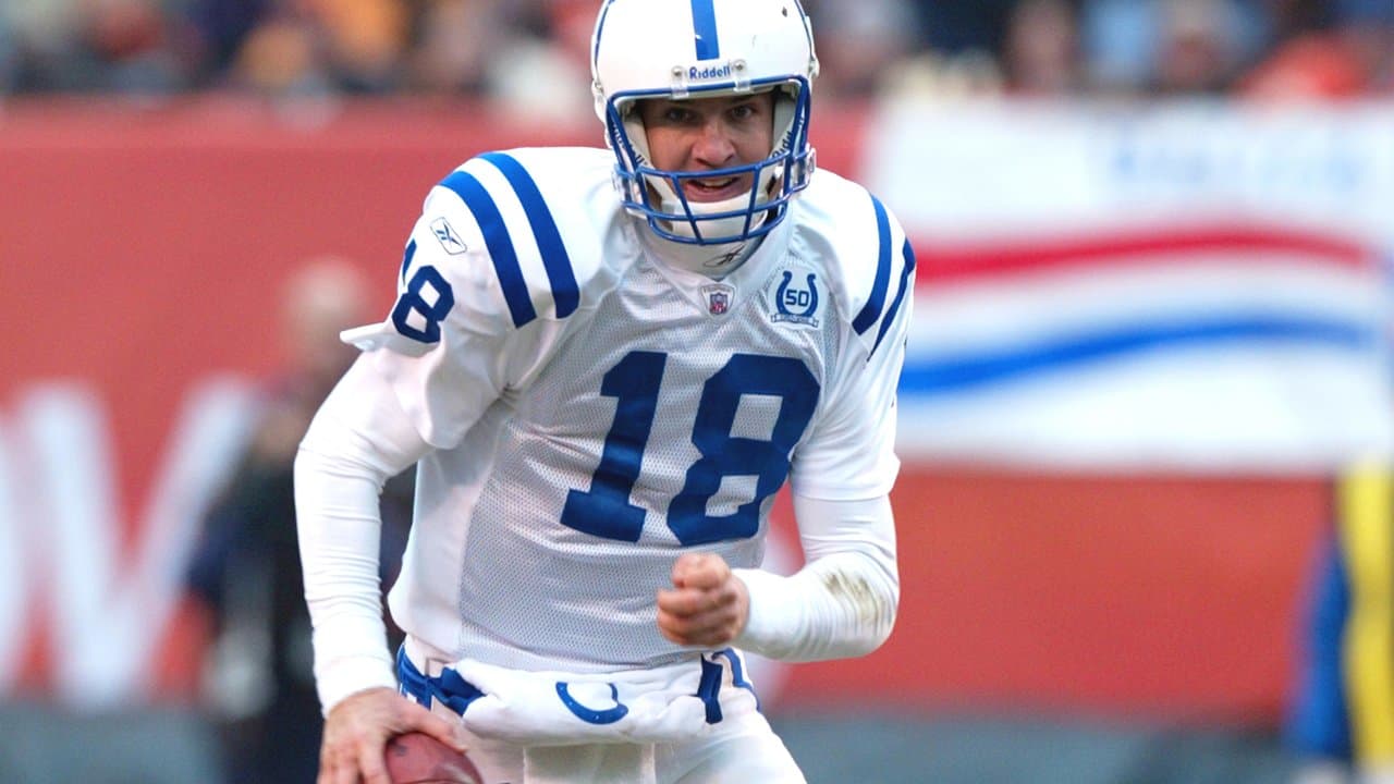 Helmet Stalker on X: #TBT: Colts QB Peyton Manning broke the NFL's single  season TD pass record (49*) on this day in 2004. Manning used a Riddell  Revolution with a G2B facemask